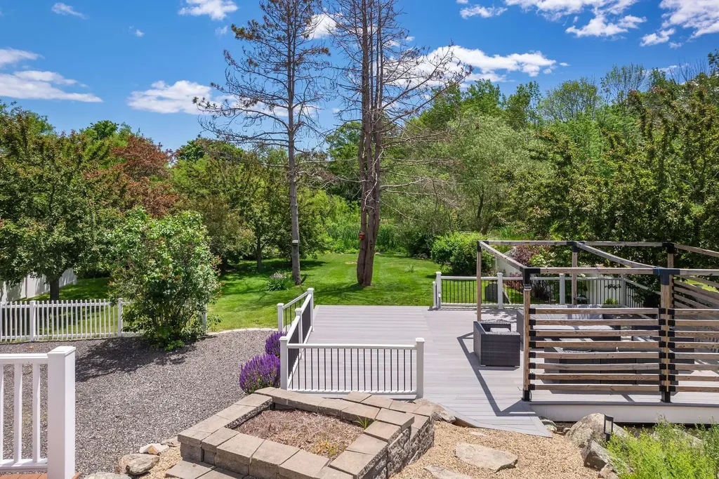 263 Long Sands Road York ME 03909-1266