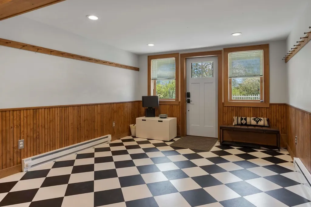 263 Long Sands Road York ME 03909-1266