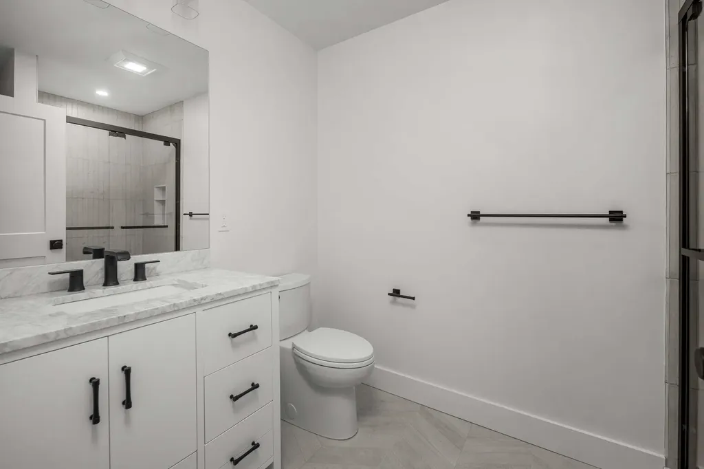 141 Logging Road York ME 03902