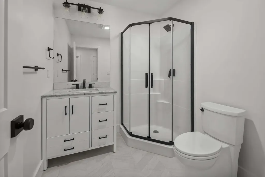 141 Logging Road York ME 03902