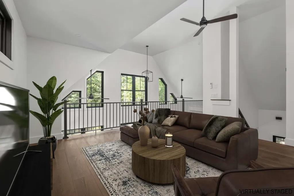 141 Logging Road York ME 03902