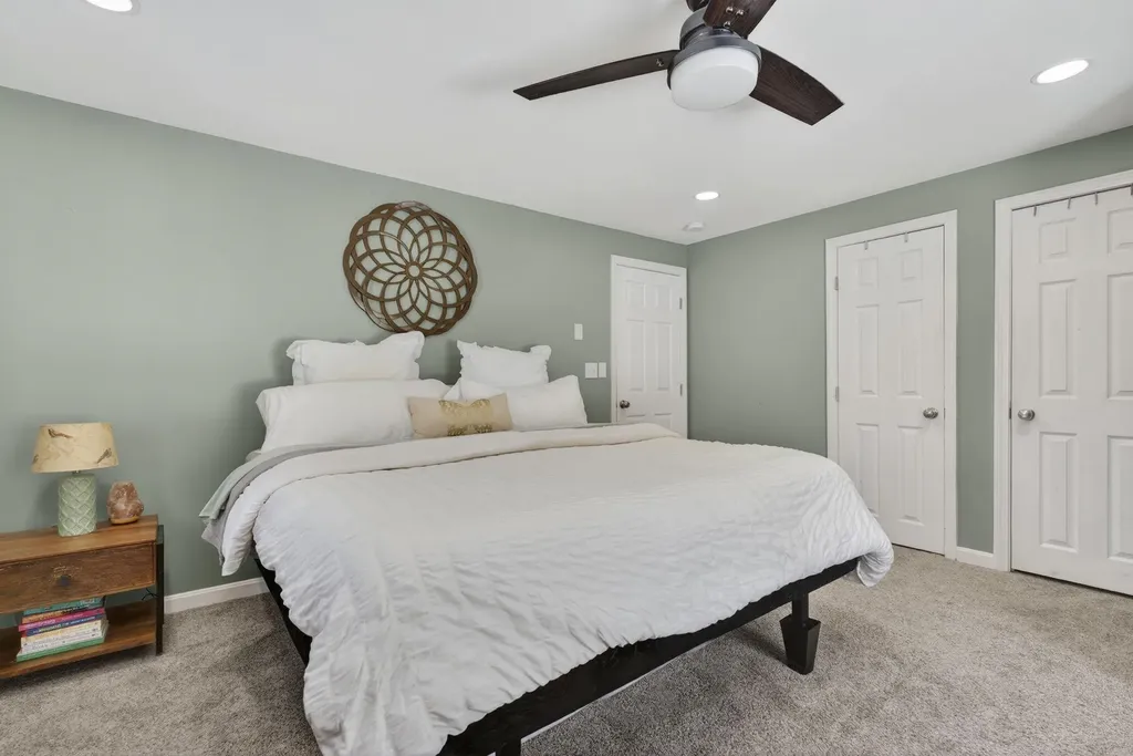 11 Pingree Hill Road Derry NH 03038