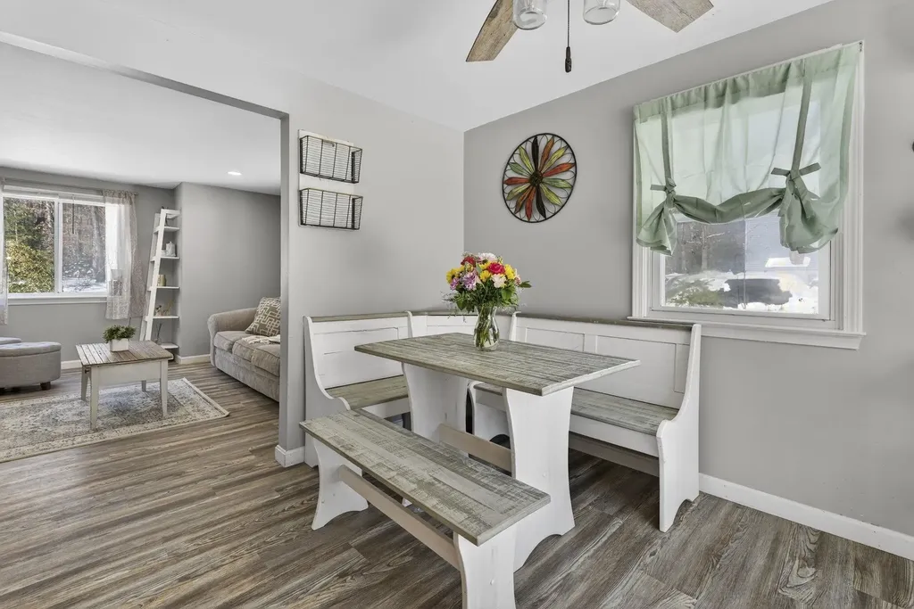 11 Pingree Hill Road Derry NH 03038