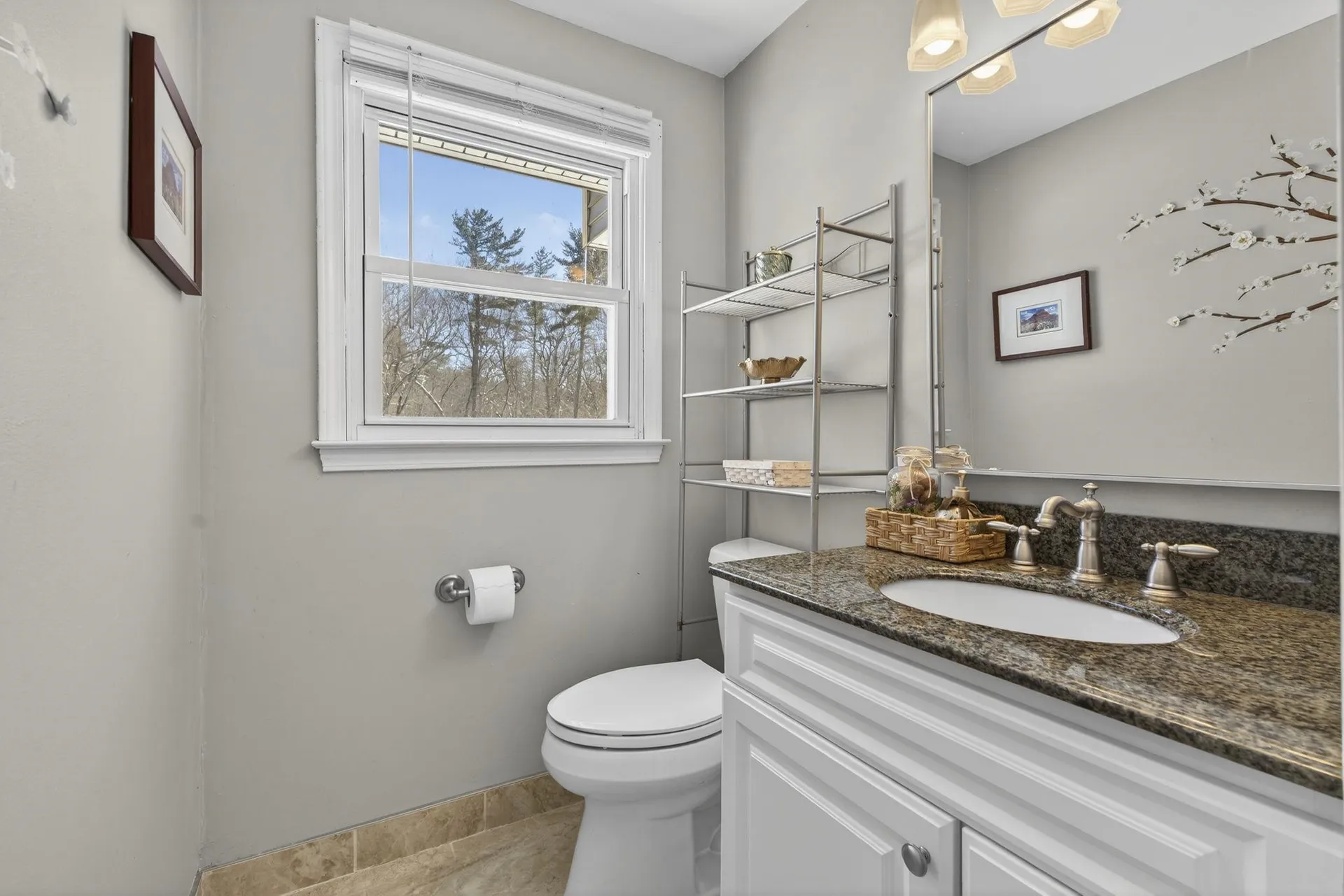 11 Pingree Hill Road Derry NH 03038