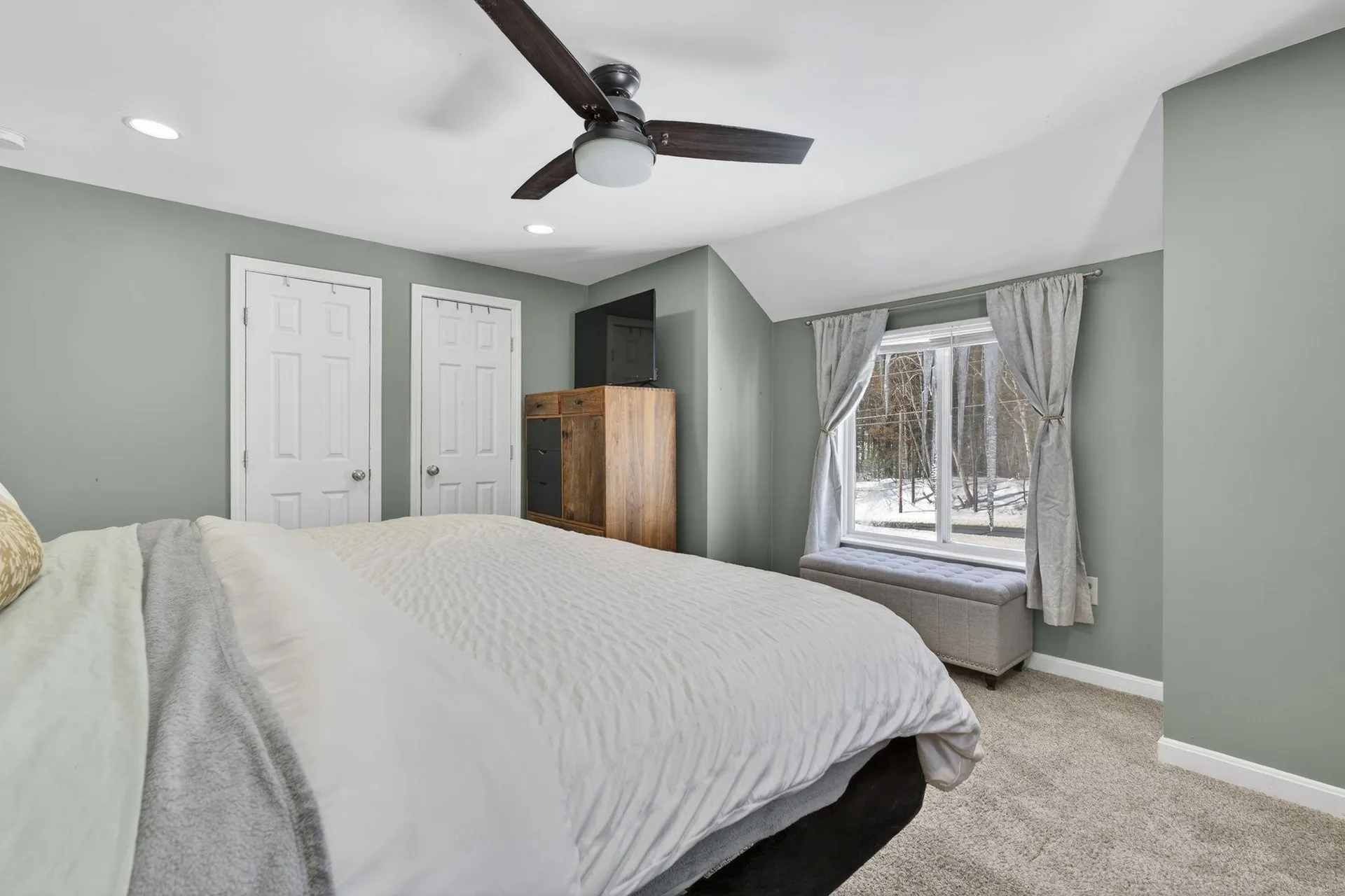 11 Pingree Hill Road Derry NH 03038