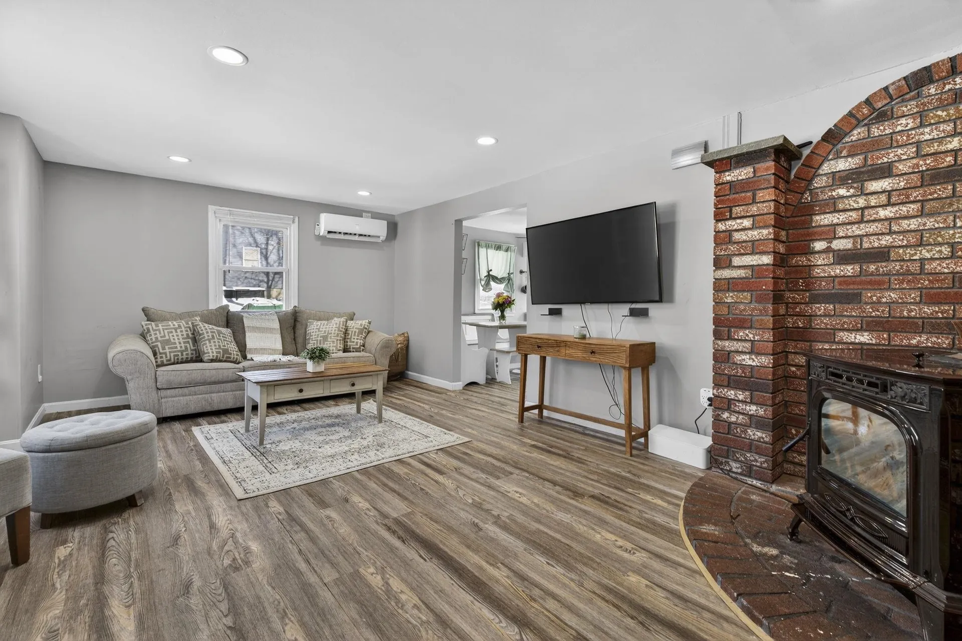 11 Pingree Hill Road Derry NH 03038