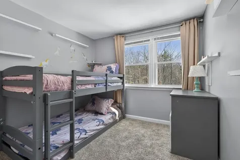 11 Pingree Hill Road Derry NH 03038