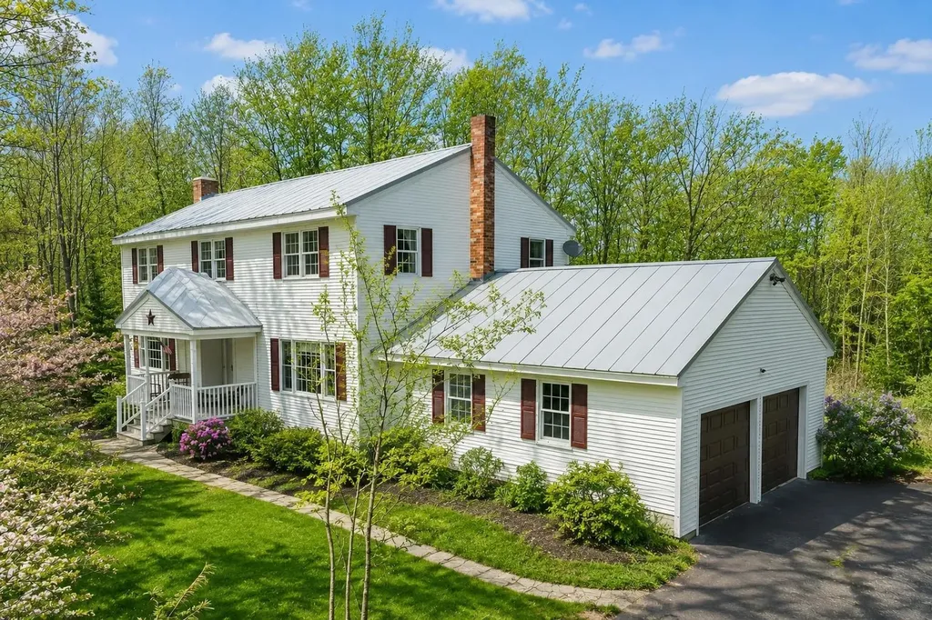 22 Nancy Court Alton NH 03809