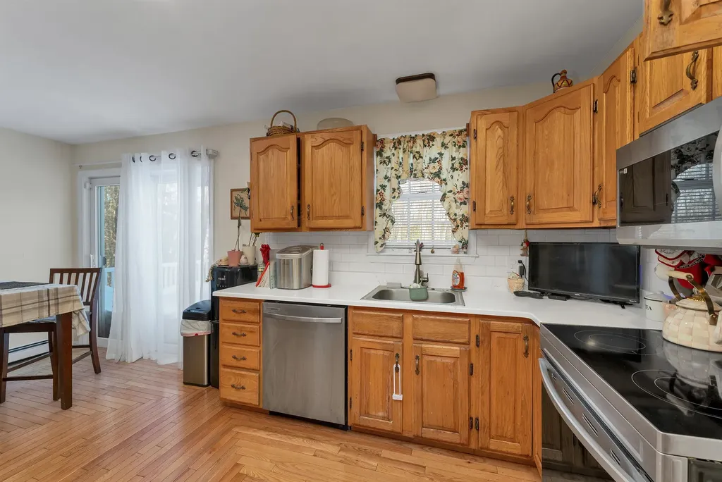 22 Nancy Court Alton NH 03809