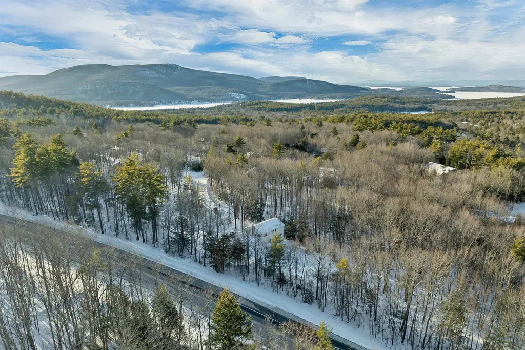 22 Nancy Court Alton NH 03809