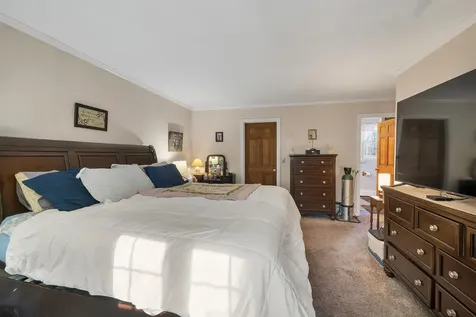 22 Nancy Court Alton NH 03809