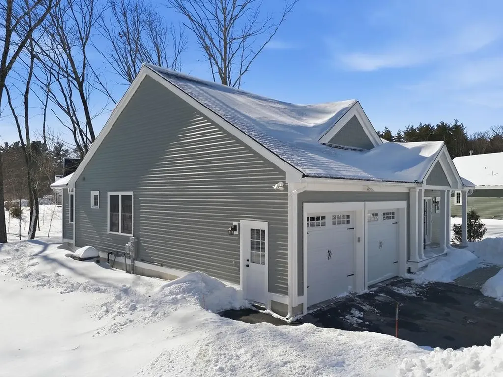 17 Sage Drive Hampton NH 03842