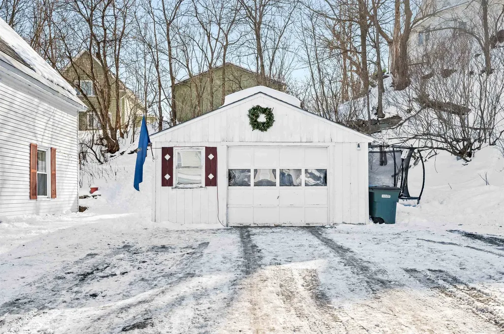 20 George Street Barre City VT 05641