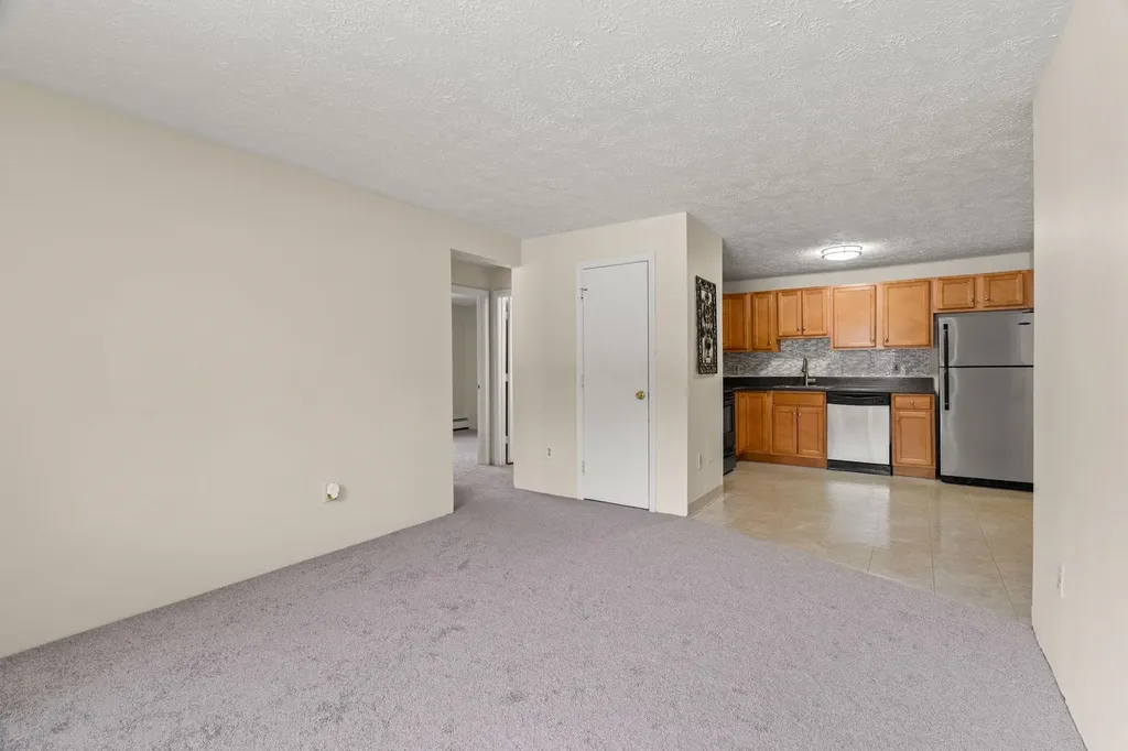 555 Calef Road Manchester NH 03103