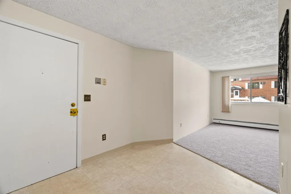 555 Calef Road Manchester NH 03103