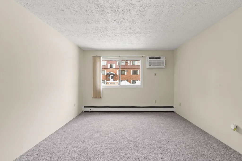 555 Calef Road Manchester NH 03103