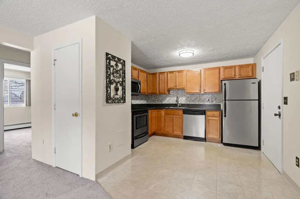 555 Calef Road Manchester NH 03103