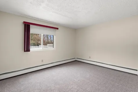 555 Calef Road Manchester NH 03103