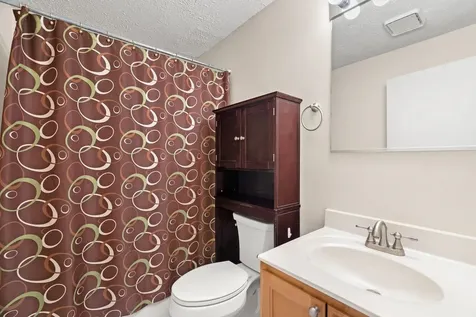 555 Calef Road Manchester NH 03103