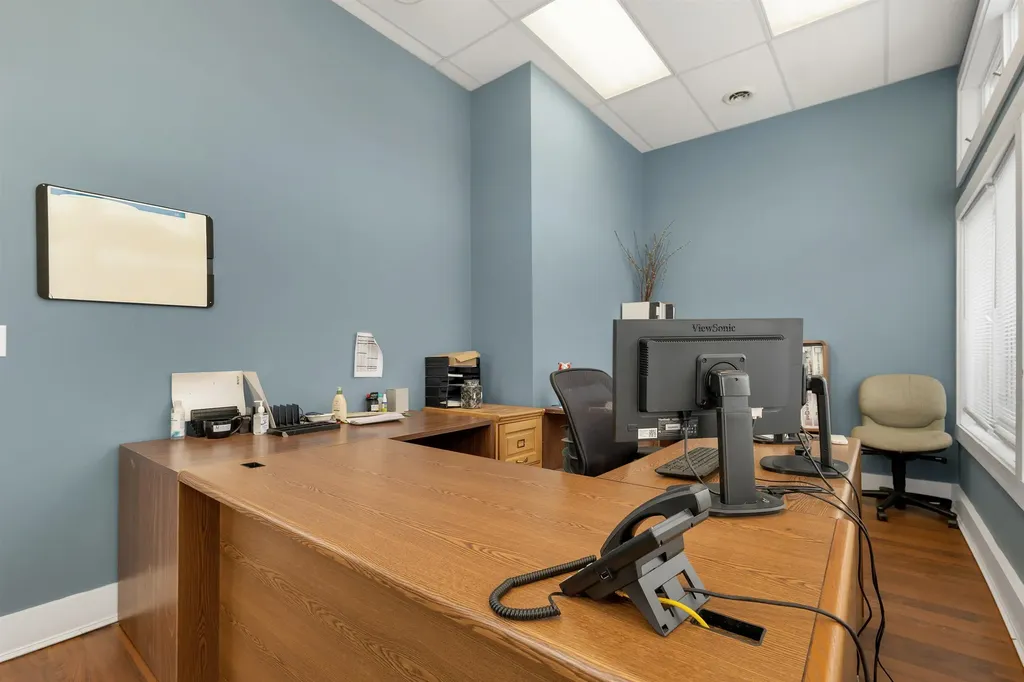 17 Bay Street Wolfeboro NH 03894