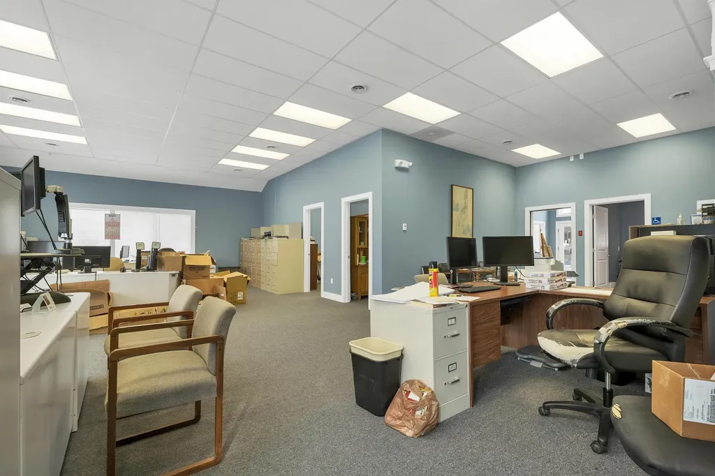 17 Bay Street Wolfeboro NH 03894