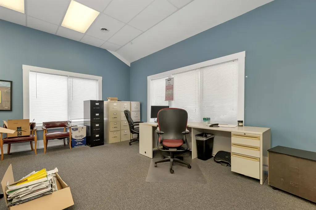 17 Bay Street Wolfeboro NH 03894