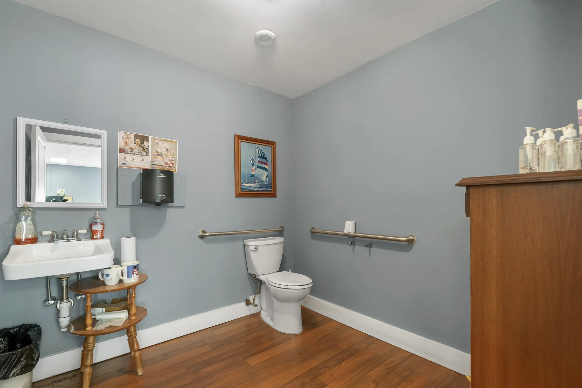 17 Bay Street Wolfeboro NH 03894