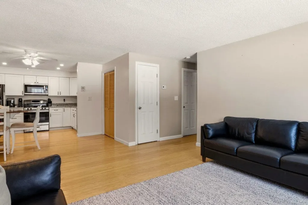 50 Brookside Drive Exeter NH 03833