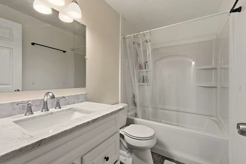 50 Brookside Drive Exeter NH 03833