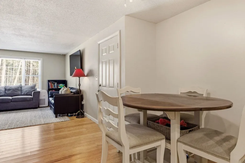 50 Brookside Drive Exeter NH 03833