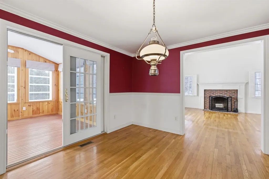 54 Wallingford Terrace Weare NH 03281