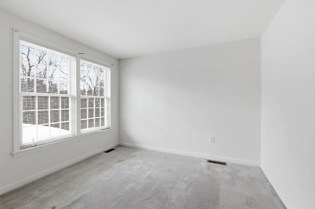 54 Wallingford Terrace Weare NH 03281