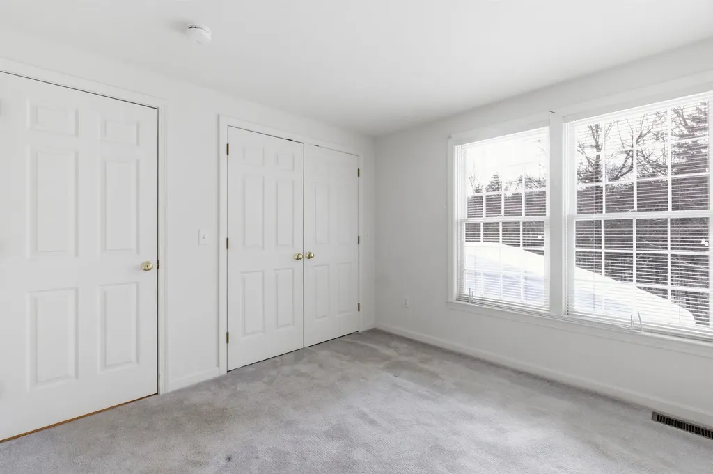 54 Wallingford Terrace Weare NH 03281