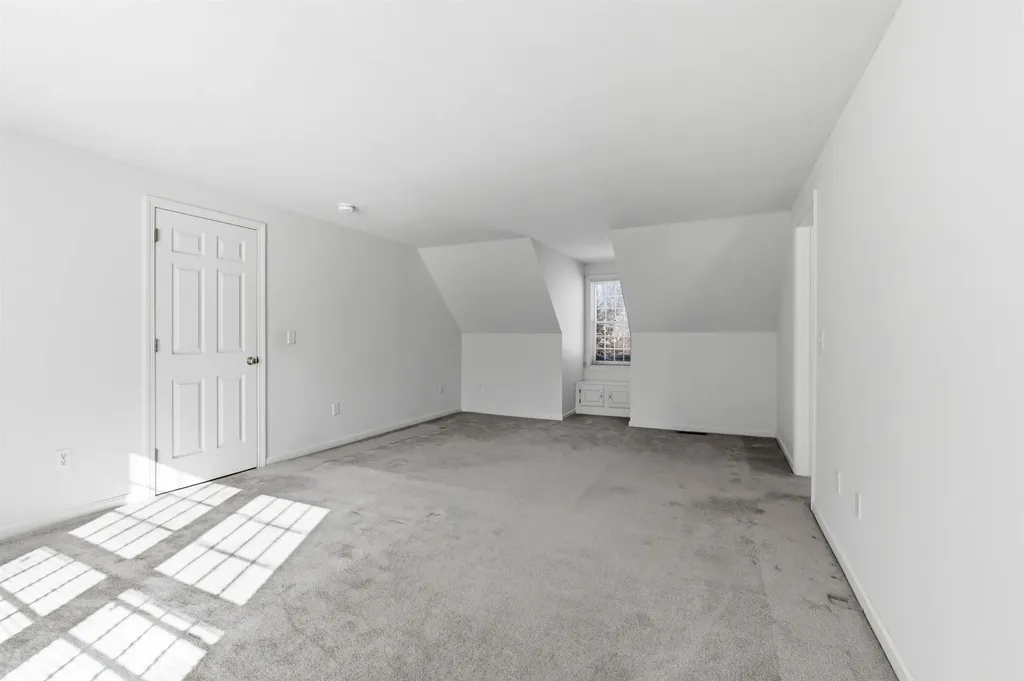 54 Wallingford Terrace Weare NH 03281