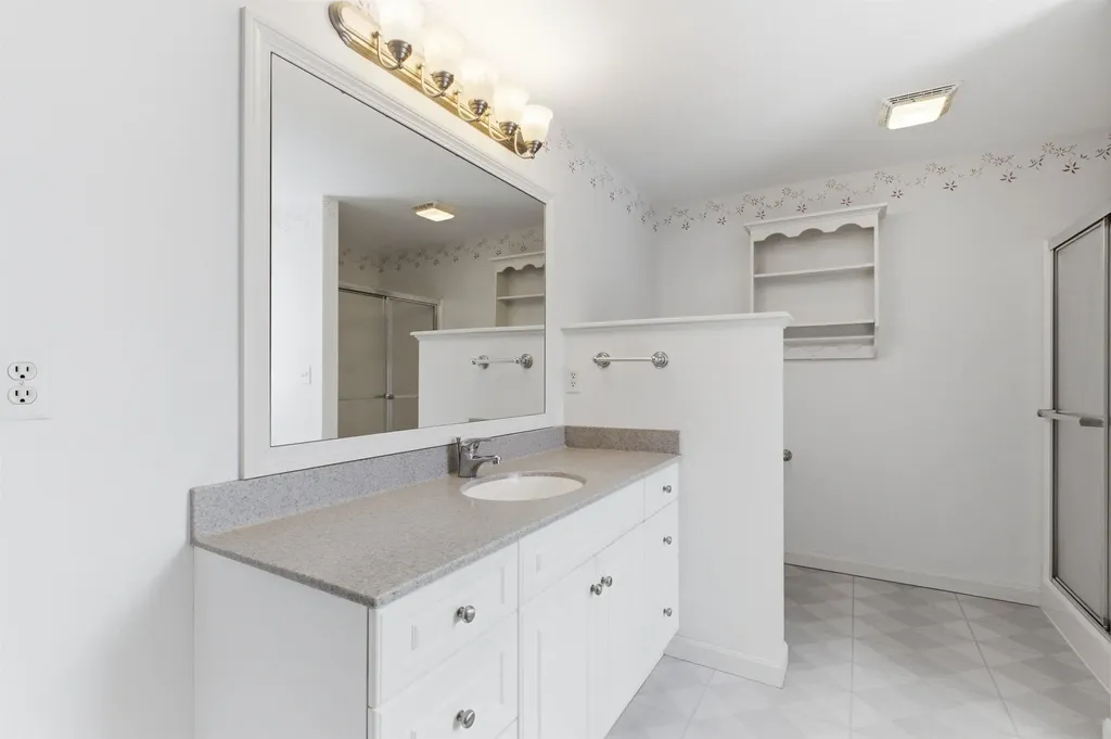 54 Wallingford Terrace Weare NH 03281