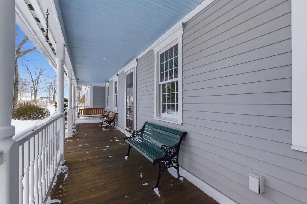 54 Wallingford Terrace Weare NH 03281