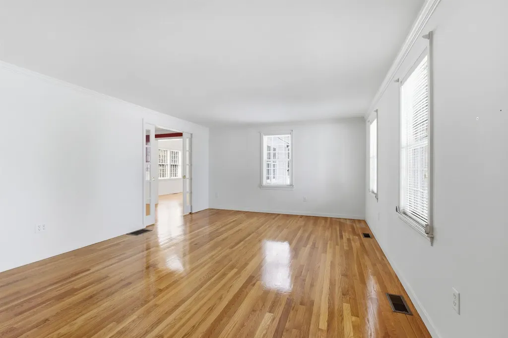 54 Wallingford Terrace Weare NH 03281