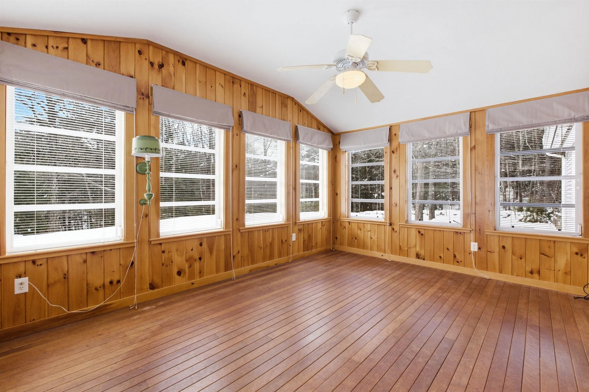 54 Wallingford Terrace Weare NH 03281