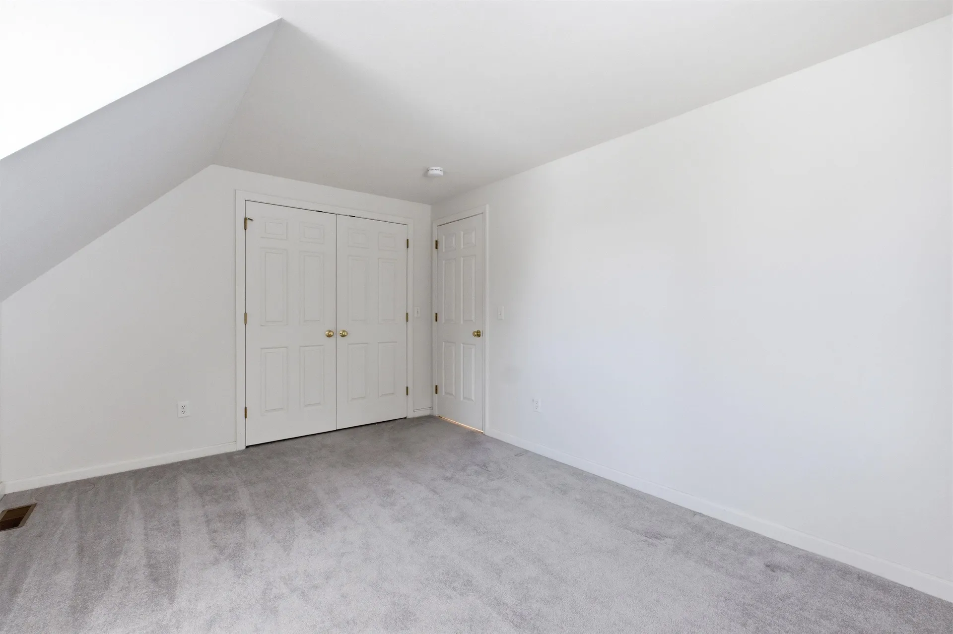 54 Wallingford Terrace Weare NH 03281