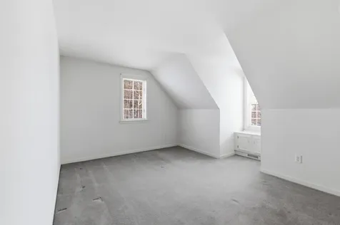 54 Wallingford Terrace Weare NH 03281