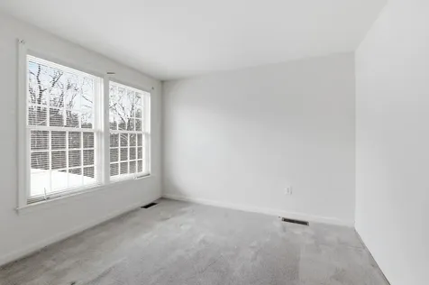 54 Wallingford Terrace Weare NH 03281