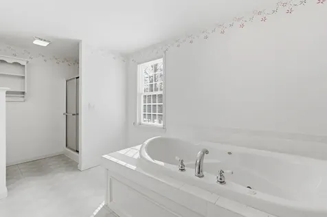 54 Wallingford Terrace Weare NH 03281