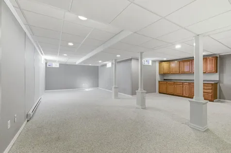 54 Wallingford Terrace Weare NH 03281