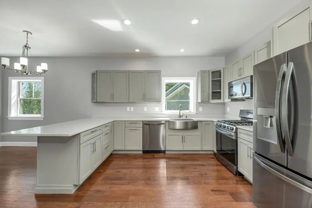 14 Stonehenge Circle Northfield NH 03220