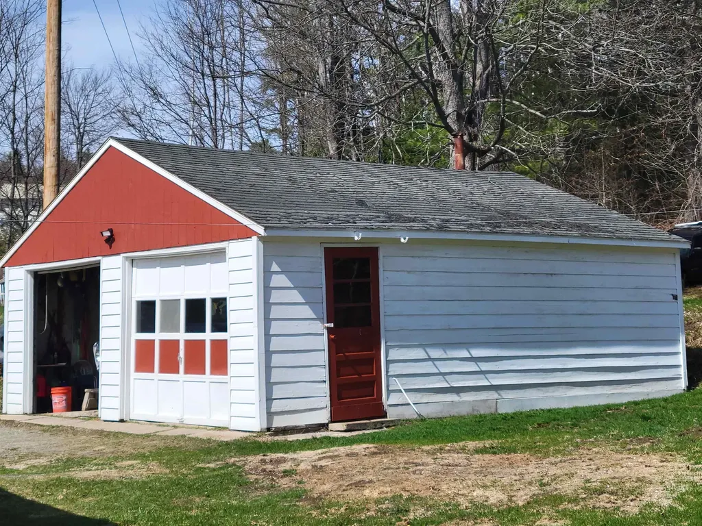 108 W Village Road Milan NH 03588
