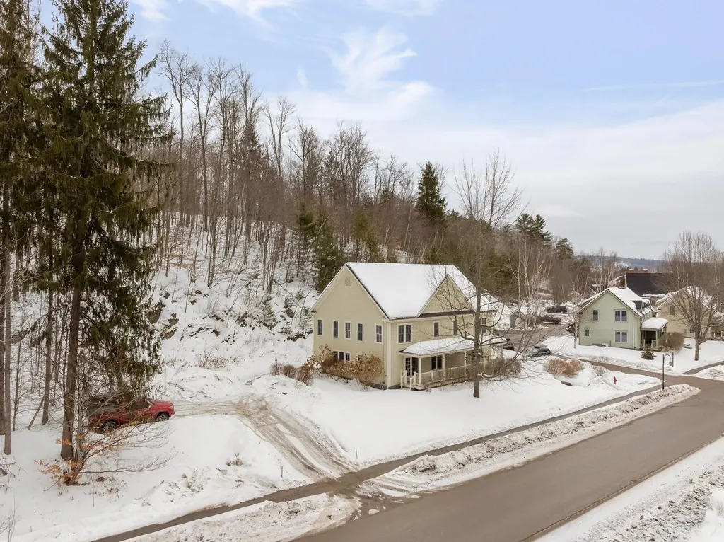 258 Depot Street Stowe VT 05672