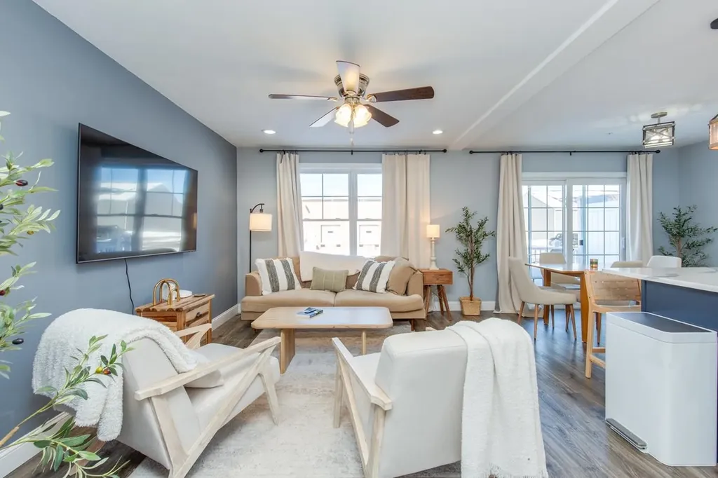 7 Dumaine Avenue Nashua NH 03063