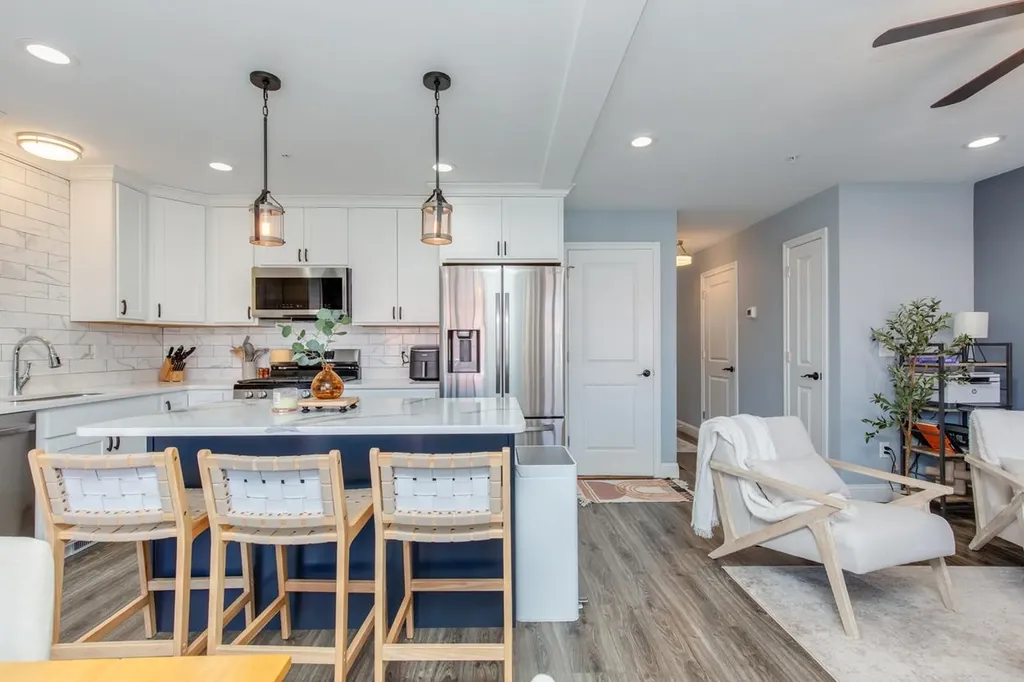 7 Dumaine Avenue Nashua NH 03063