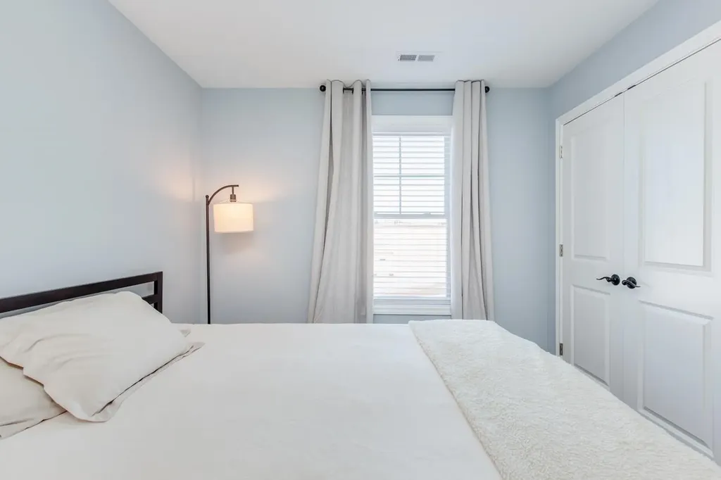 7 Dumaine Avenue Nashua NH 03063