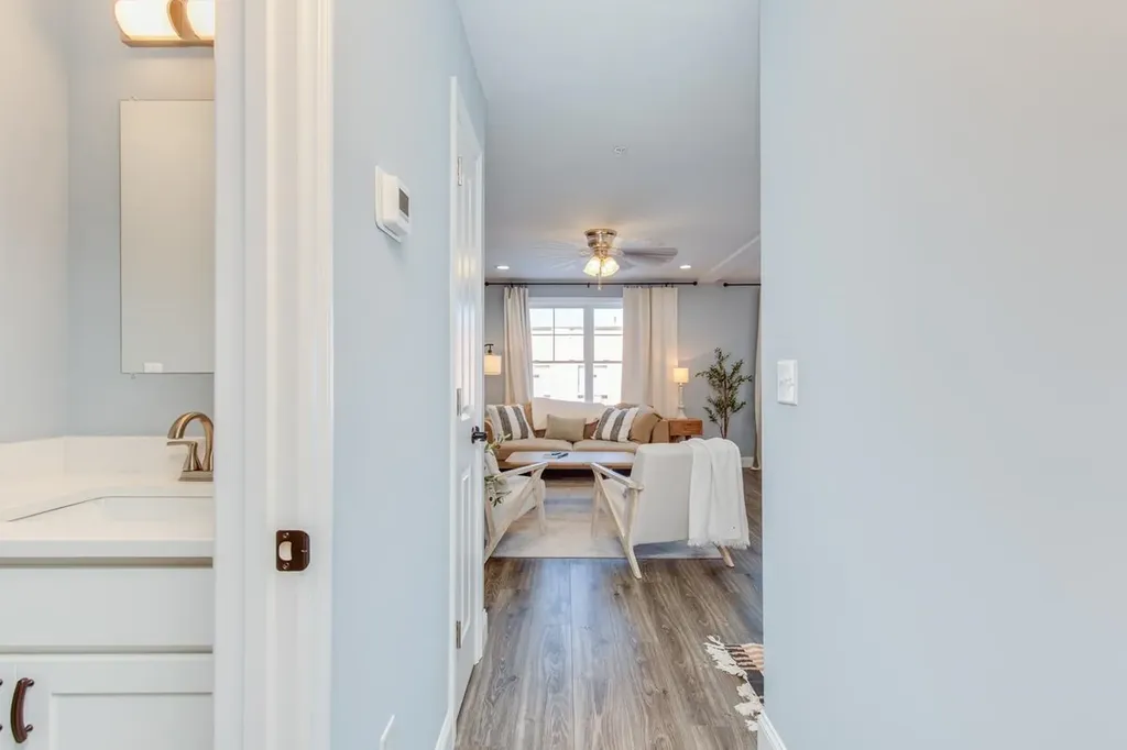 7 Dumaine Avenue Nashua NH 03063